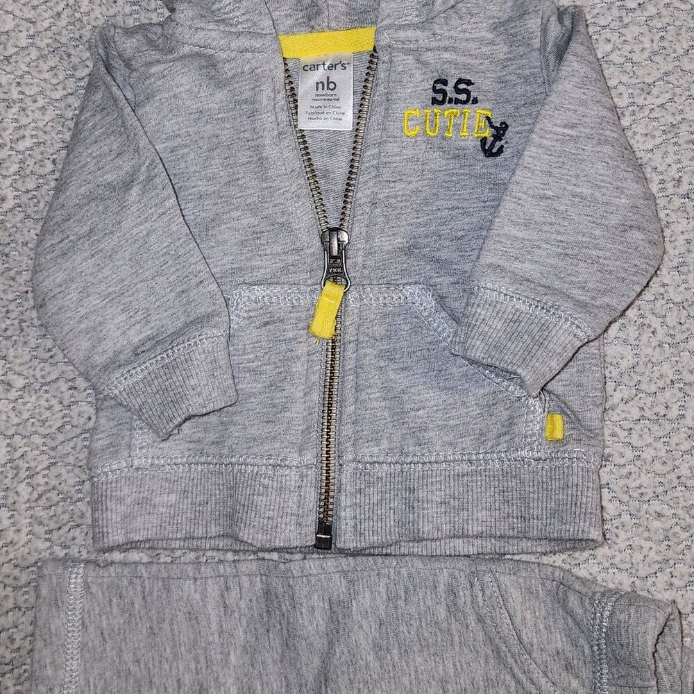 Carter's NB 2 piece outfit